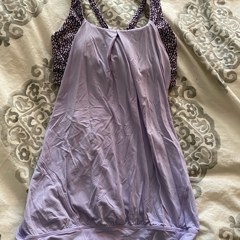 Lululemon tank with built in bra